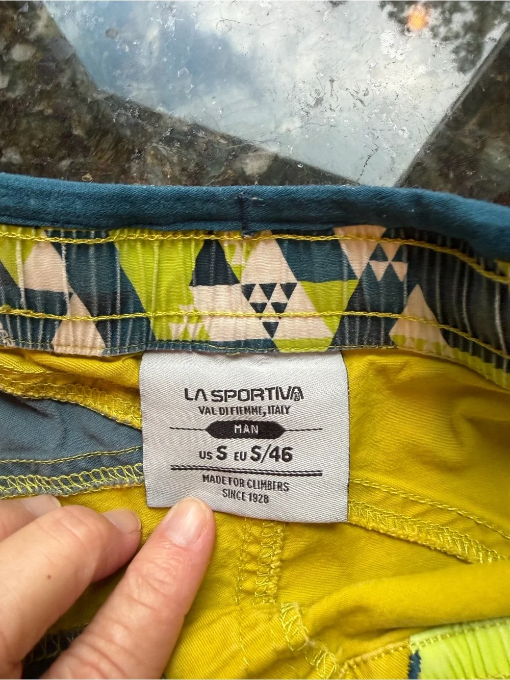 La Sportiva Bleausur Shorts in men’s size small. Rock Climbing. Hiking. Outdoor